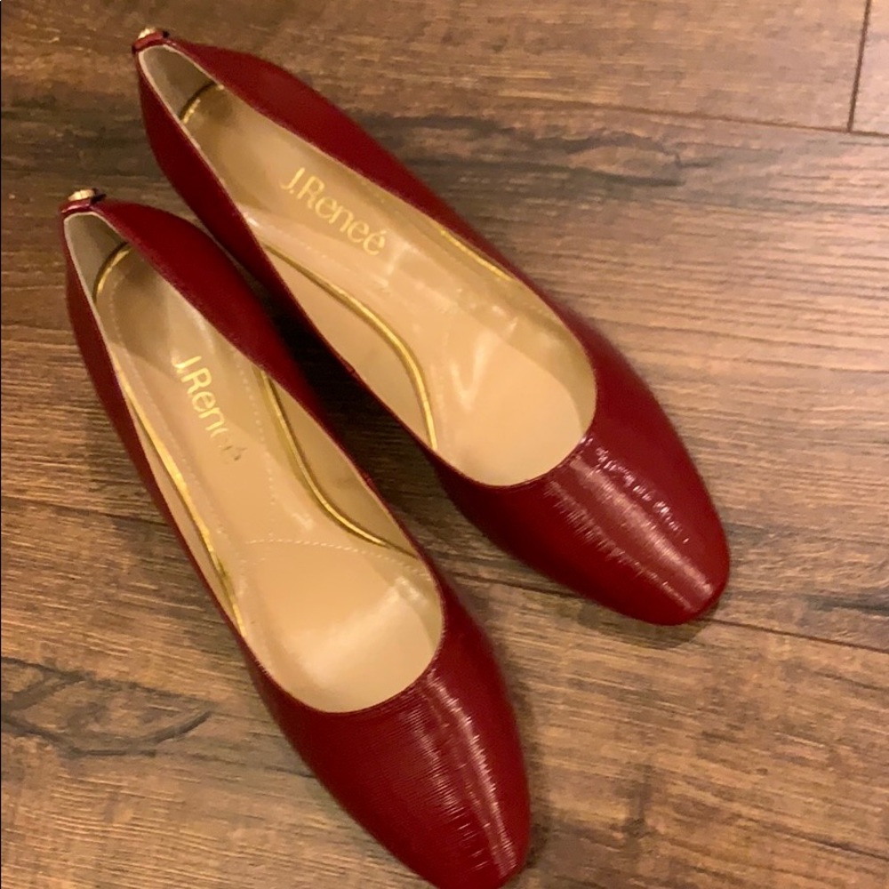 Never worn size 8.5 J.Renee